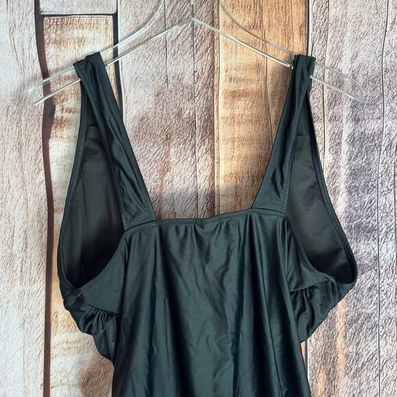 J.Crew Swimsuit One Piece Black Ruched V-Neck Size 16 Beach Vacation Sustainable - Picture 6 of 8